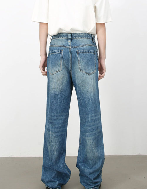 Load image into Gallery viewer, Men's Mid Rise Loose Fit Jeans
