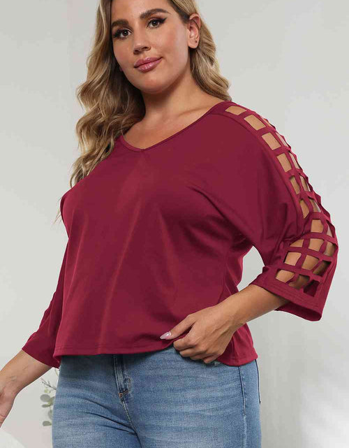 Load image into Gallery viewer, 3/4 Sleeve Cutout Detail Top
