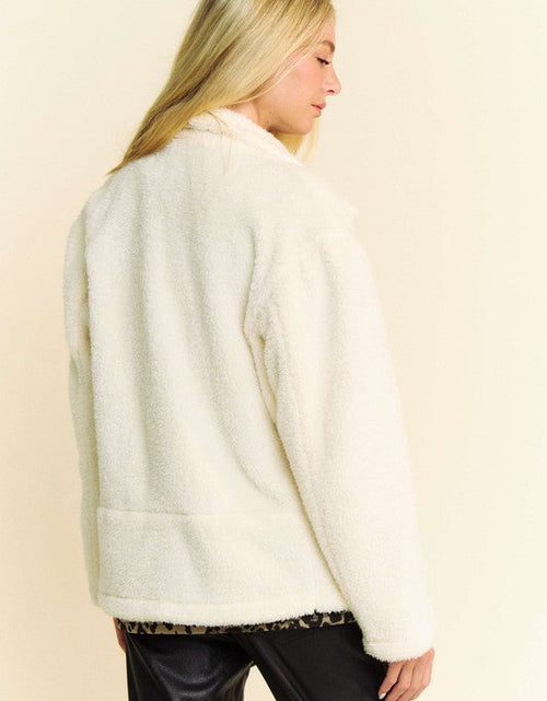 Load image into Gallery viewer, Davi &amp; Dani Faux Fur Zip Up Jacket
