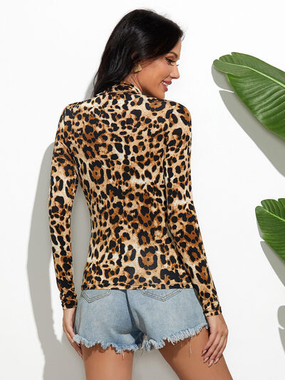 Load image into Gallery viewer, Leopard Mock Neck Long Sleeve T-Shirt
