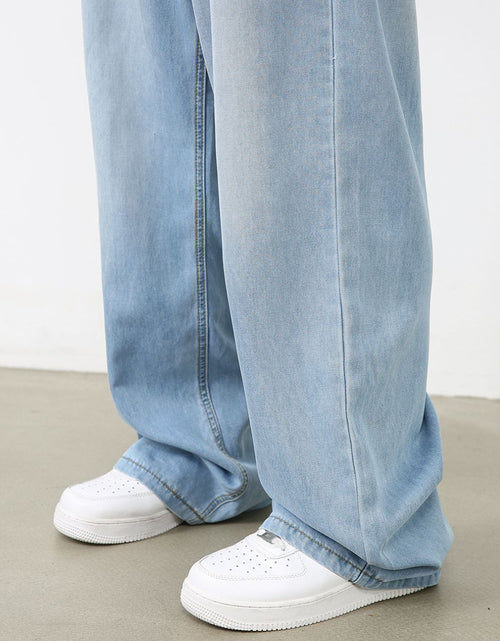 Load image into Gallery viewer, Men's Wide Leg Jeans with Pockets
