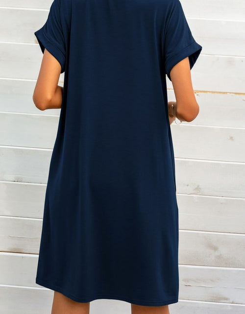 Load image into Gallery viewer, Scoop Neck Short Sleeve Pocket Dress
