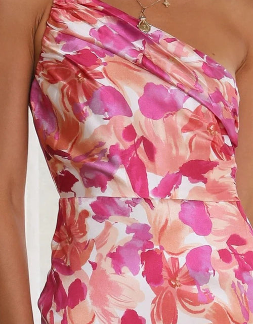 Load image into Gallery viewer, Ruched Printed Single Shoulder Midi Dress
