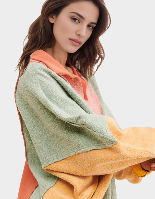 Load image into Gallery viewer, High-Low Exposed Seam Contrast Long Sleeve Sweatshirt
