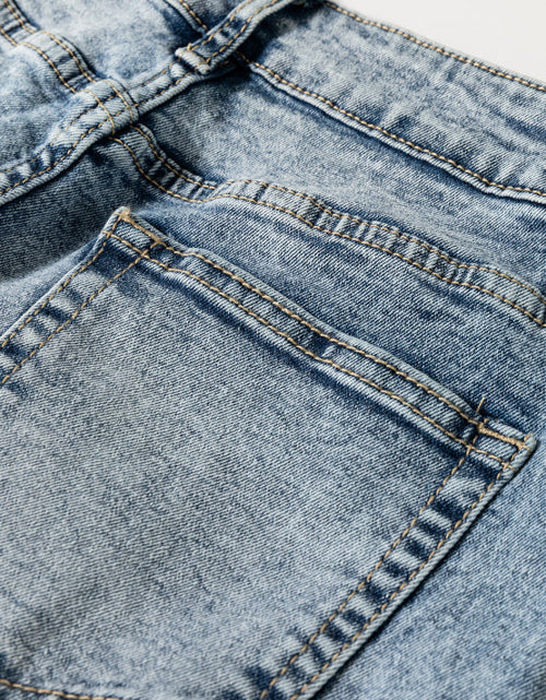Load image into Gallery viewer, Washed Wide Leg Jeans with Pockets
