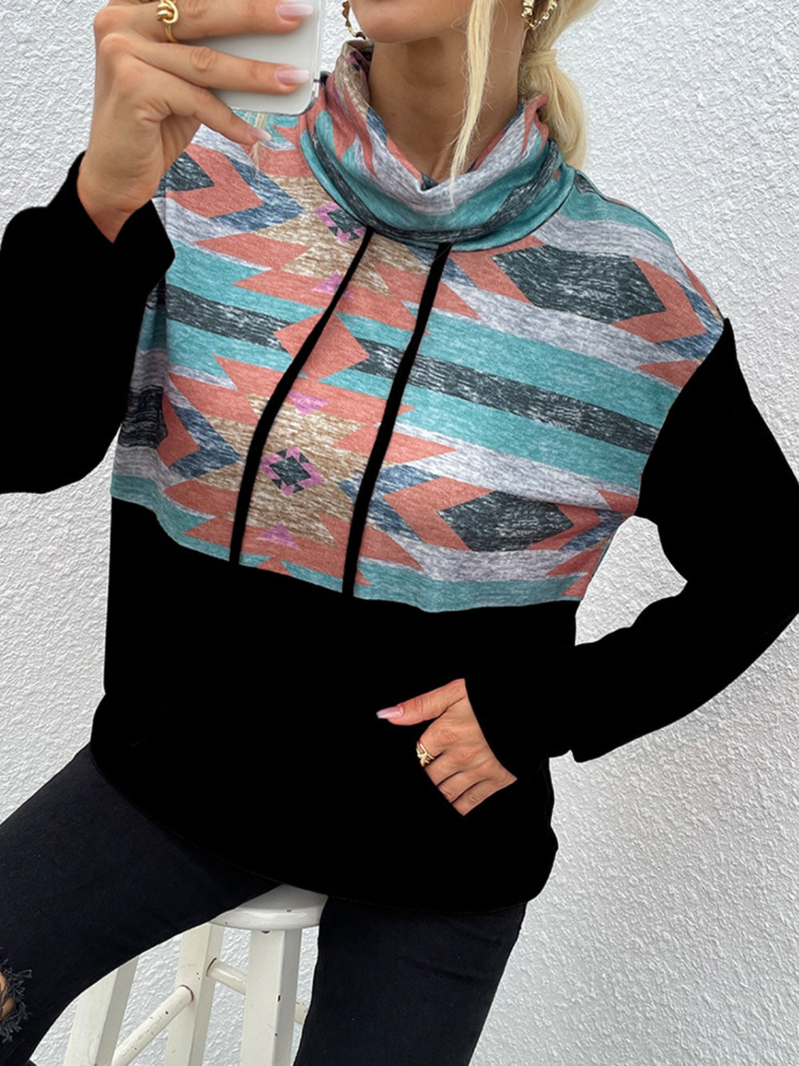 Shiny Geometric Drawstring Long-Sleeve Sweatshirt