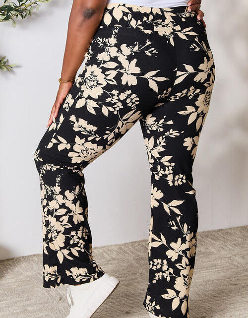 Load image into Gallery viewer, Heimish Full Size High Waist Floral Flare Pants
