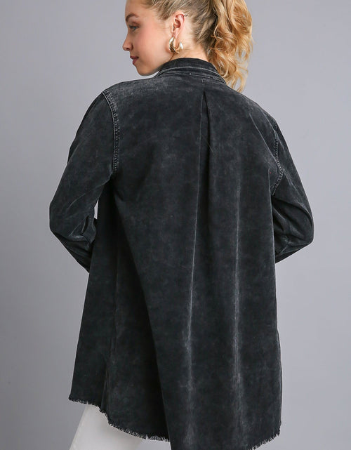 Load image into Gallery viewer, Umgee Raw Hem Button Down Denim Jacket with Chest Pockets
