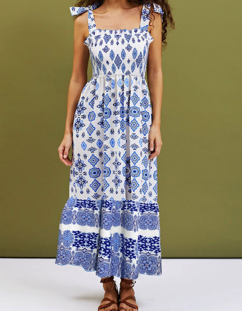 Load image into Gallery viewer, Smocked Printed Square Neck Cami Dress
