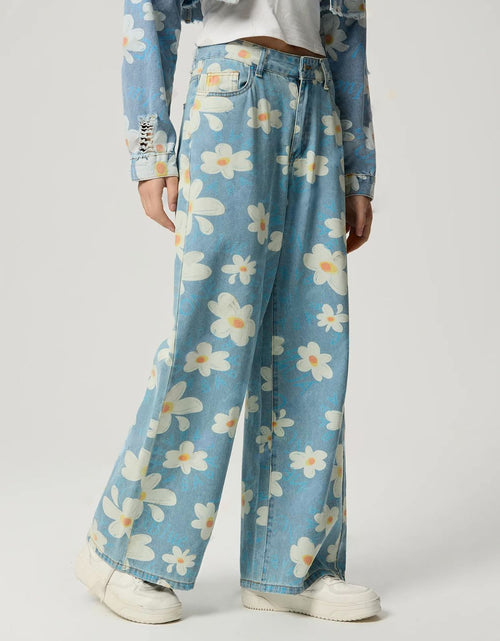 Load image into Gallery viewer, Pocketed Floral Wide Leg Jeans
