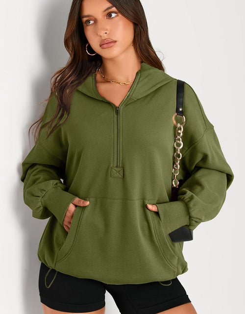 Load image into Gallery viewer, Pocketed Half Zip Long Sleeve Hoodie
