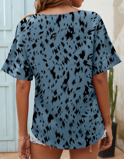 Load image into Gallery viewer, Printed Notched Neck Half Sleeve Blouse
