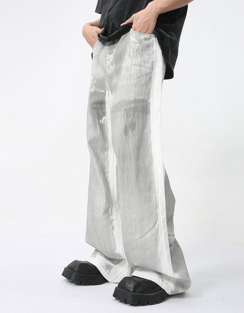 Load image into Gallery viewer, Wide Leg Jeans with Pockets
