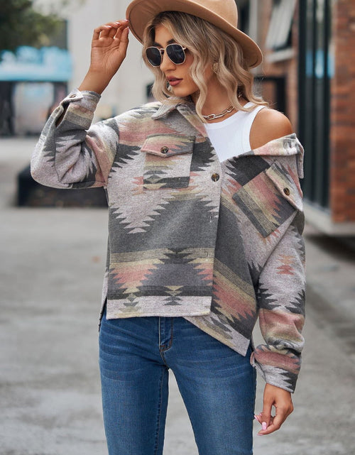 Load image into Gallery viewer, Printed Collared Neck Jacket
