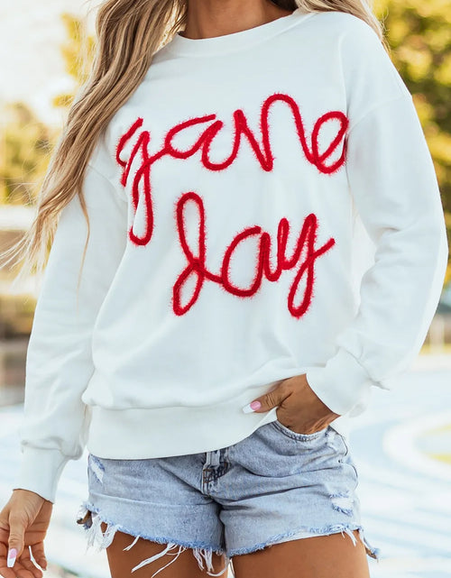 Load image into Gallery viewer, Round Neck Long Sleeve Sweatshirt
