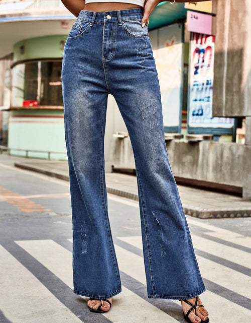 Load image into Gallery viewer, High Rise Bootcut Jeans with Pockets
