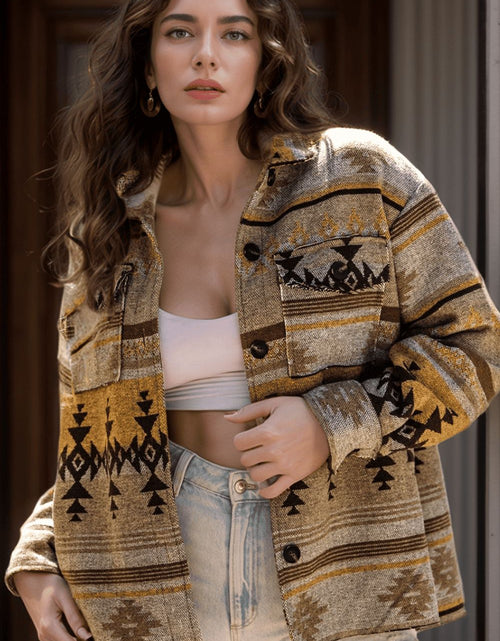 Load image into Gallery viewer, Pocketed Geometric Collared Neck Jacket
