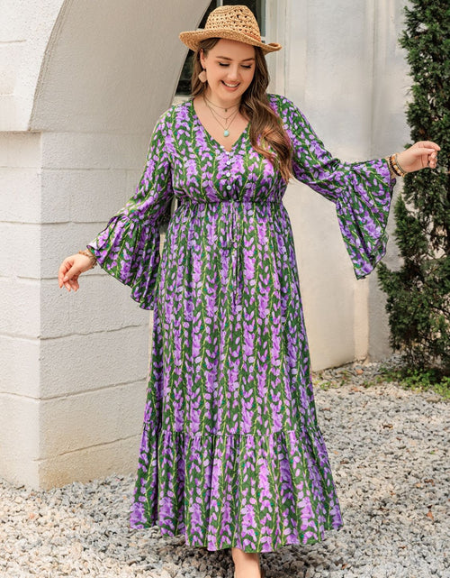 Load image into Gallery viewer, Plus Size Printed V-Neck Long Sleeve Maxi Dress
