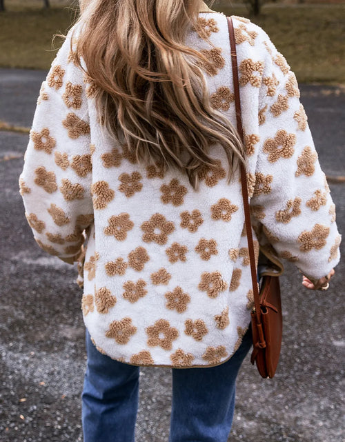 Load image into Gallery viewer, Flower Button Up Long Sleeve Jacket
