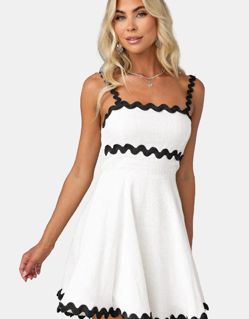Load image into Gallery viewer, Contrast Trim Square Neck Mini Dress
