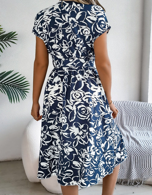 Load image into Gallery viewer, Printed V-Neck Short Sleeve Dress
