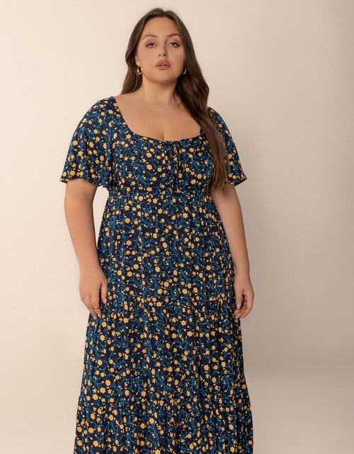 Load image into Gallery viewer, Plus Size Printed Short Sleeve Slit Tiered Maxi Dress
