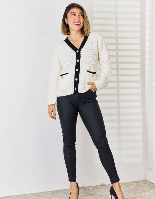 Load image into Gallery viewer, Contrast Trim Button Up Cardigan
