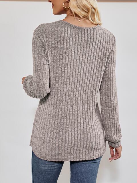 Load image into Gallery viewer, V-Neck Ribbed Long Sleeve Top

