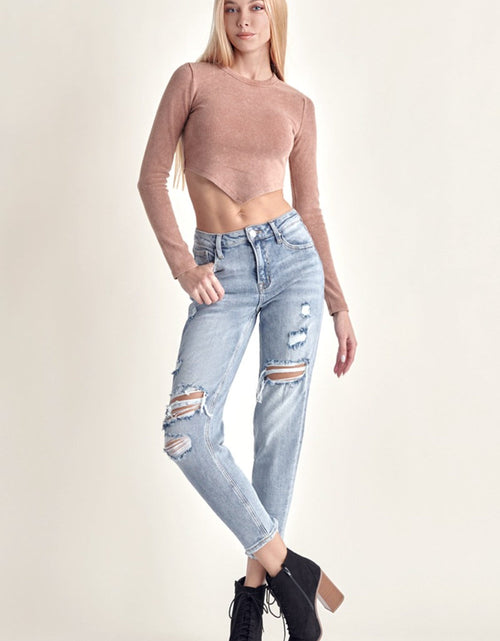 Load image into Gallery viewer, RISEN Distressed Slim Cropped Jeans
