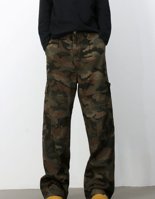 Load image into Gallery viewer, Men's Camouflage Loose Fit Jeans
