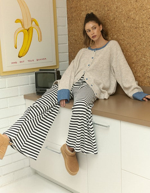 Load image into Gallery viewer, Annie Wear Contrast Trim Button Down Raglan Sleeve Cardigan
