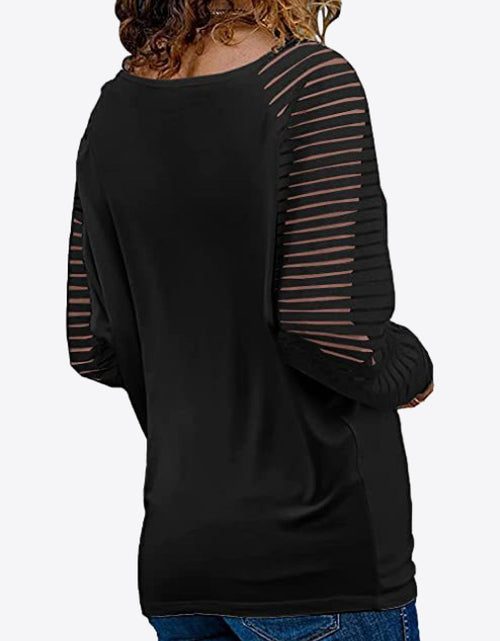 Load image into Gallery viewer, V-Neck Long Raglan Sleeve Top
