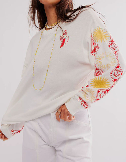 Load image into Gallery viewer, Embroidered Round Neck Long Sleeve Sweatshirt
