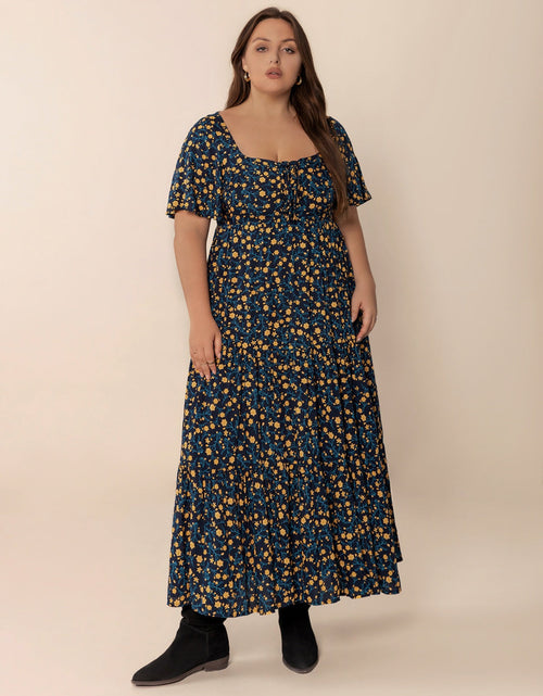 Load image into Gallery viewer, Plus Size Printed Short Sleeve Slit Tiered Maxi Dress
