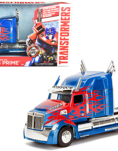 Load image into Gallery viewer, Western Star 5700 XE Phantom Optimus Prime with Robot on Chassis "Transformers 5" (2017) Movie "Hollywood Rides" Series 1/24 Diecast Model by Jada
