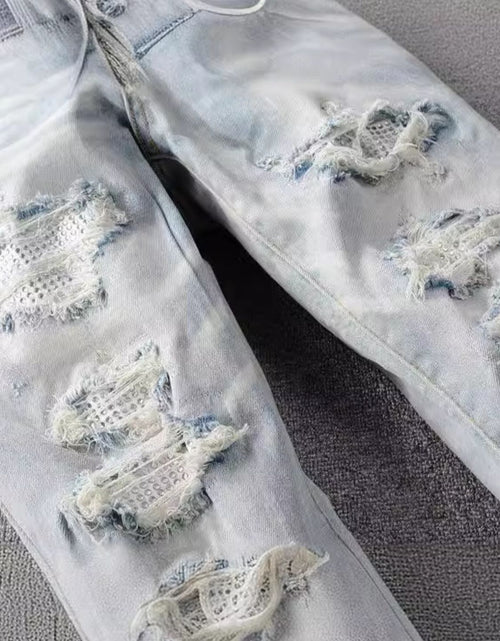 Load image into Gallery viewer, Men's Distressed Jeans with Pockets
