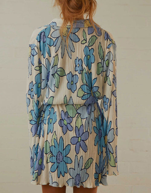 Load image into Gallery viewer, Tied Button Up Long Sleeve Dress
