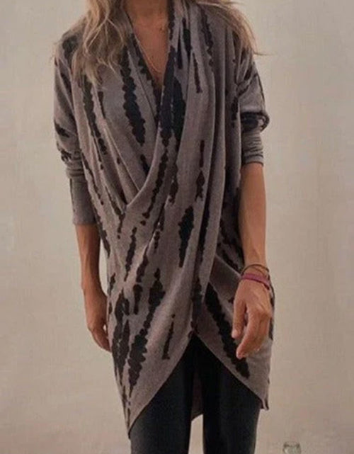 Load image into Gallery viewer, Full Size Contrast Long Sleeve Longline Top
