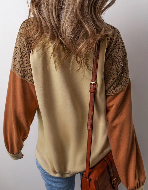 Load image into Gallery viewer, Color Block Long Sleeve Sweatshirt
