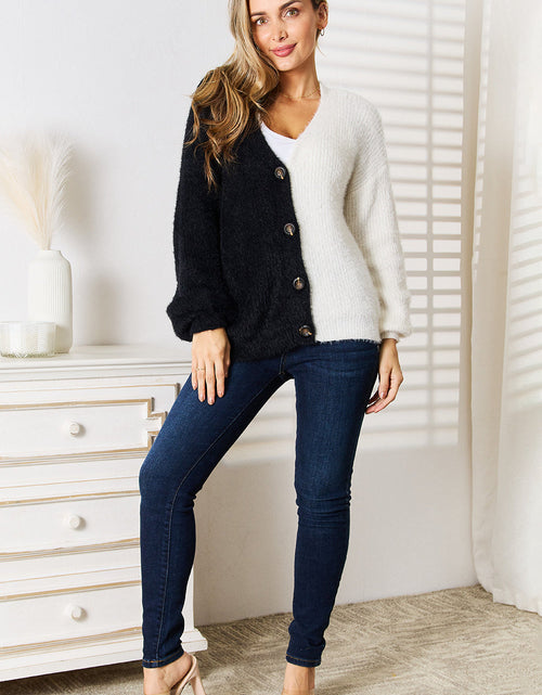 Load image into Gallery viewer, Angel Wings Woven Right Contrast Button-Front V-Neck Cardigan
