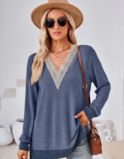 Load image into Gallery viewer, Crochet Contrast V-Neck Long Sleeve Slit T-Shirt
