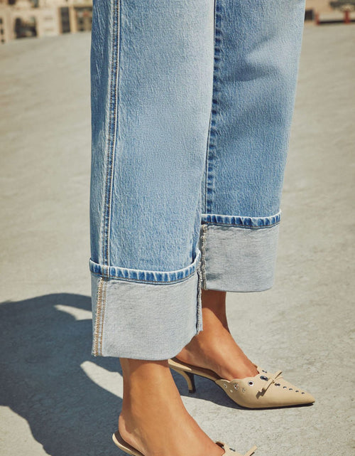 Load image into Gallery viewer, High Waisted Straight Leg Rolled Jeans
