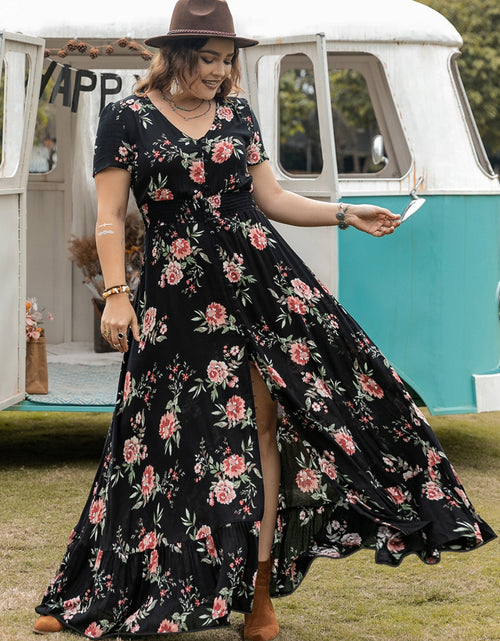 Load image into Gallery viewer, Plus Size Button Detail Printed V-Neck Short Sleeve Maxi Dress
