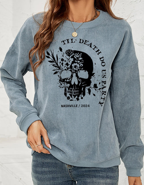 Load image into Gallery viewer, Skull Graphic Dropped Shoulder Sweatshirt

