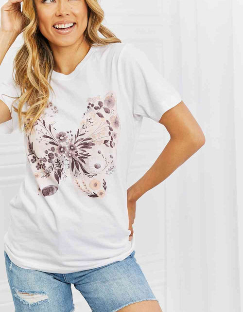 Load image into Gallery viewer, mineB You Give Me Butterflies Graphic T-Shirt
