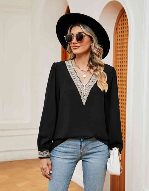 Load image into Gallery viewer, Contrast Puff Sleeve Blouse
