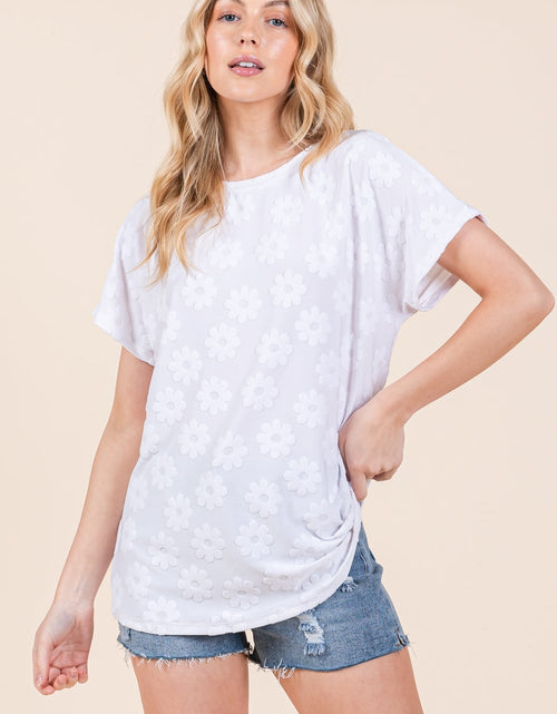 Load image into Gallery viewer, BOMBOM Floral Textured Short Sleeve T-Shirt
