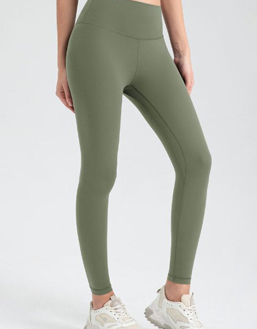 Load image into Gallery viewer, Wide Waistband Slim Fit Active Leggings
