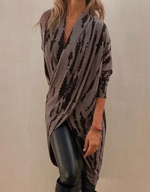 Load image into Gallery viewer, Full Size Contrast Long Sleeve Longline Top
