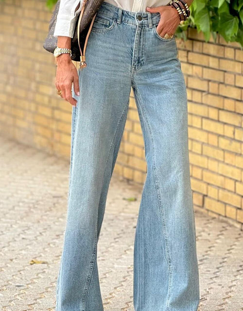 Load image into Gallery viewer, Wide Leg Jeans with Pockets
